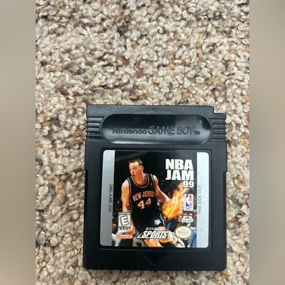 Bundle of 2 Game Boy Color Games - NBA Jam 1999 & Gallery 2. - Picture 1 of 2